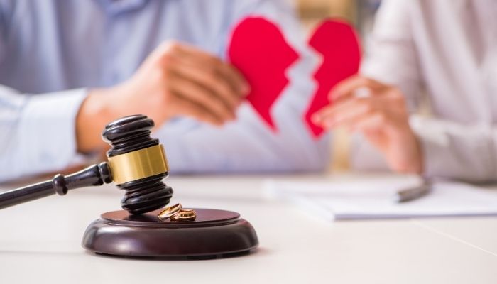 Suç İşleme ve Haysiyetsiz Yaşam Nedeniyle Boşanma